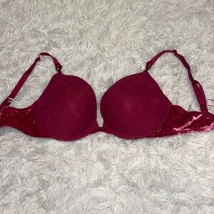Victoria’s Secret Limited Edition Maroon Velvet Push-Up Bra (Size: 32DD)